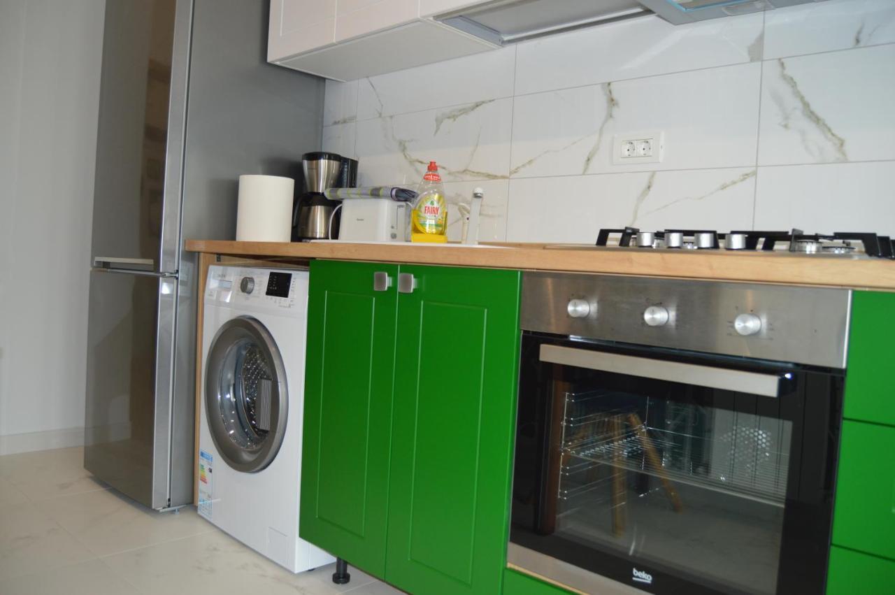 Velier 38 And 49 Apartment Mamaia